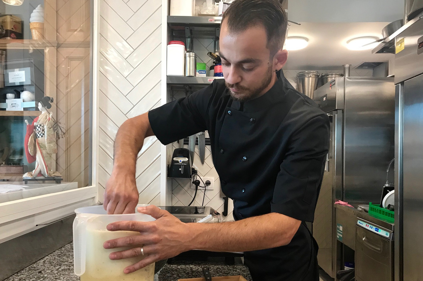 La recette d’une excellente glace à la vanille artisanale: un artisan passionné... (Photo: Maison Moderne)