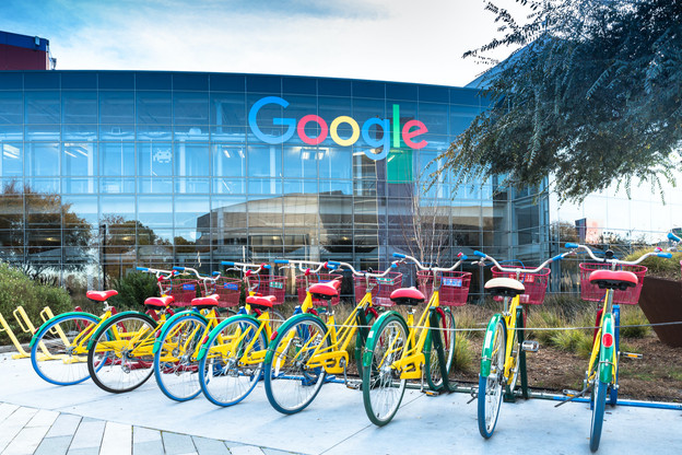Google met la pression sur ses salariés pour qu’ils se vaccinent. Sans quoi ils seront licenciés. (Photo: Shutterstock)