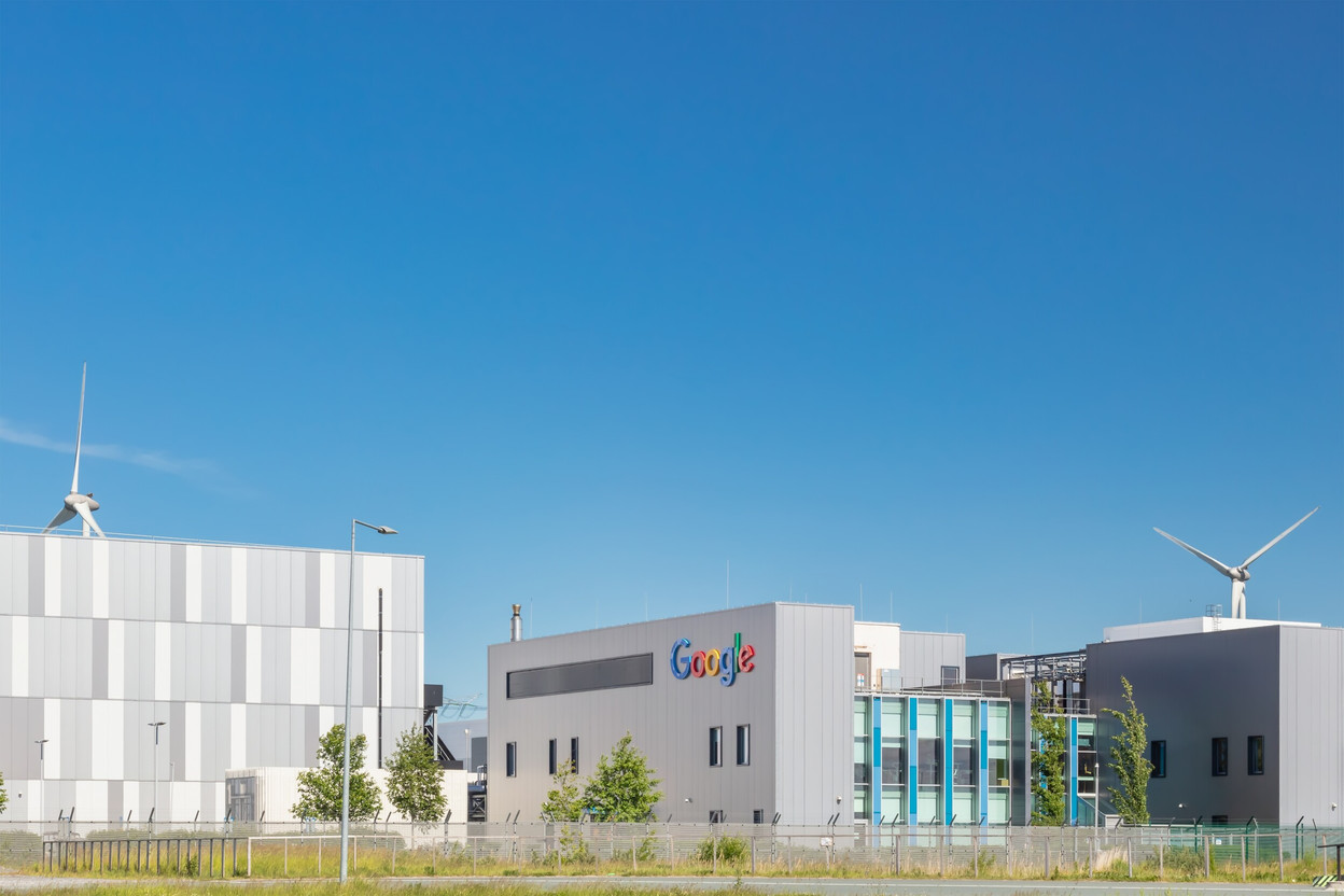 In four years, Google’s electricity consumption has doubled. And its data centres accounted for 97% of that total. (Photo: Shutterstock)