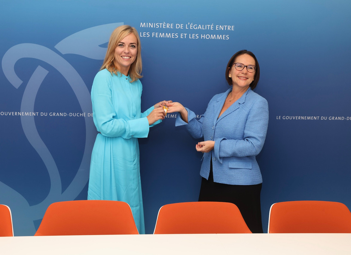 Taina Bofferding et Yuriko Backes, au ministère de l’Égalité des chances. (Photo: Guy Wolff/Maison Moderne)