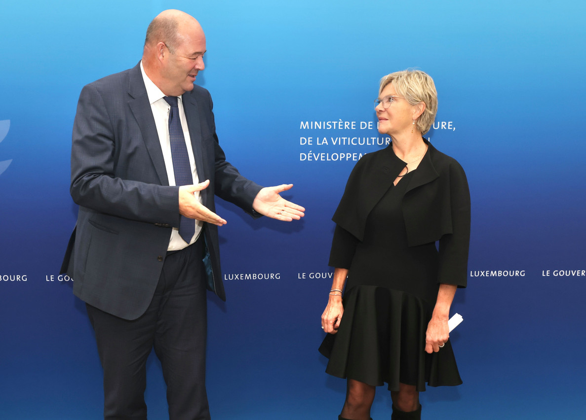 Claude Haagen (LSAP) et Martine Hansen (CSV) au ministère de l’Agriculture, de la Viticulture et du Développement rural. (Photo: Guy Wolff/Maison Moderne)