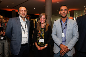 Daniel Shaikh (Ambassade du Royaume-Uni), Maureen Wiwinius (Ministère des Finances) et Nasir Zubairi (LHoFT). (Photos: Eva Krins/Maison Moderne)