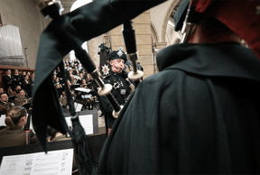 L'intervention  des musiciens des Irish Guards a marqué la cérémonie religieuse. (Photo: Guy Wolff / Luxemburger Wort / Pool Photos)