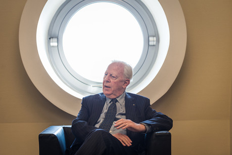 «Chaque fois que le gouvernement prenait une initiative importante, avant qu’elle soit rendue publique, je l’en entretenais», se souvient Jacques Santer. (Photo: Mike Zenari)
