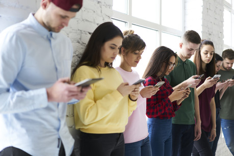 En juillet 2020, 64% des connexions à internet se sont faites via un appareil mobile au Luxembourg. (Photo: Shutterstock)