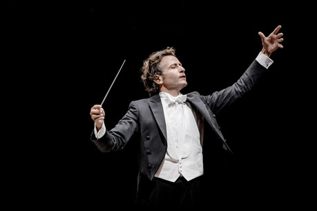 Gustavo Gimeno
restera directeur musical de l’OPL jusqu’en 2025. (Photo: Marco Borggreve)