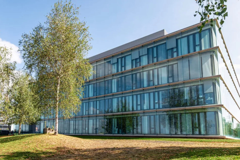 The H2O building prepares to welcome its latest tenant, over 6,300 sqm of office space in the Howald district. (Photo: H2O)