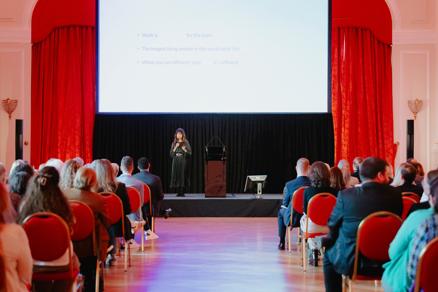 Mithu Storoni (Author of “Hyperefficient"). Photo: Julian Pierrot/Paperjam