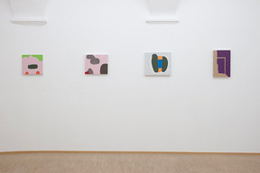 Œuvres d’Helmut Dorner présentées dans l’exposition “Zwischen Tor und Torschrei” ((Photo: Tania Bettega / Nosbaum Reding))