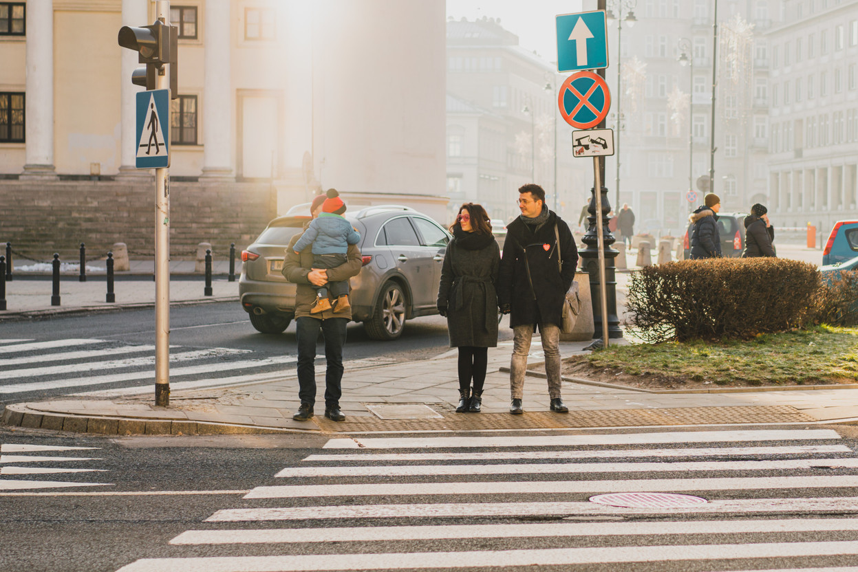 Making friends with compatriots abroad is somehow both easier and harder. Photo: Shutterstock