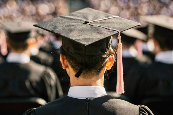 “Employment opportunities for higher-education jobseekers therefore appear to be declining,” the Chamber of Employees, or CSL, said in its July EcoNews report. Photo: Shutterstock