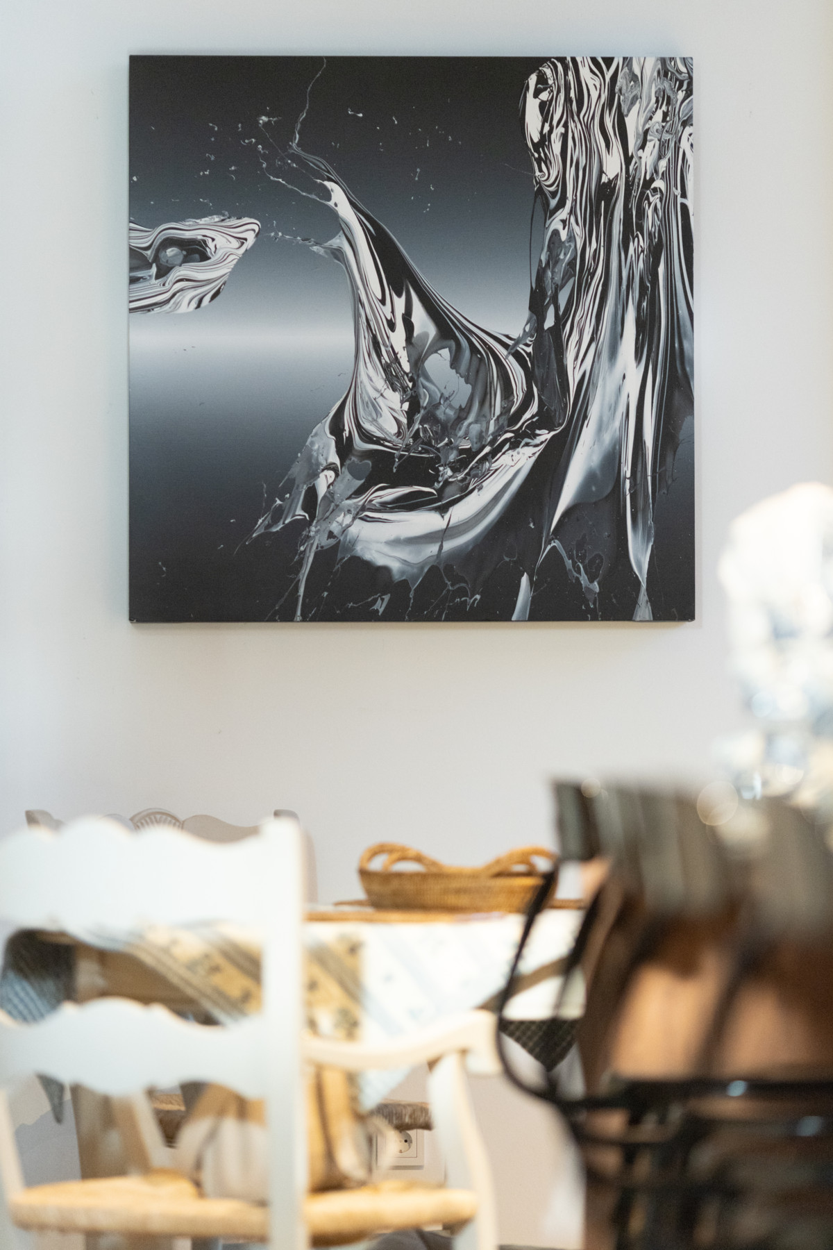 This work by Lee Hyun-Jong, purchased at the Galerie Sept in Brussels, is one of Philippe Gruber’s last favorites. (Photo: Guy Wolff/Maison Moderne)
