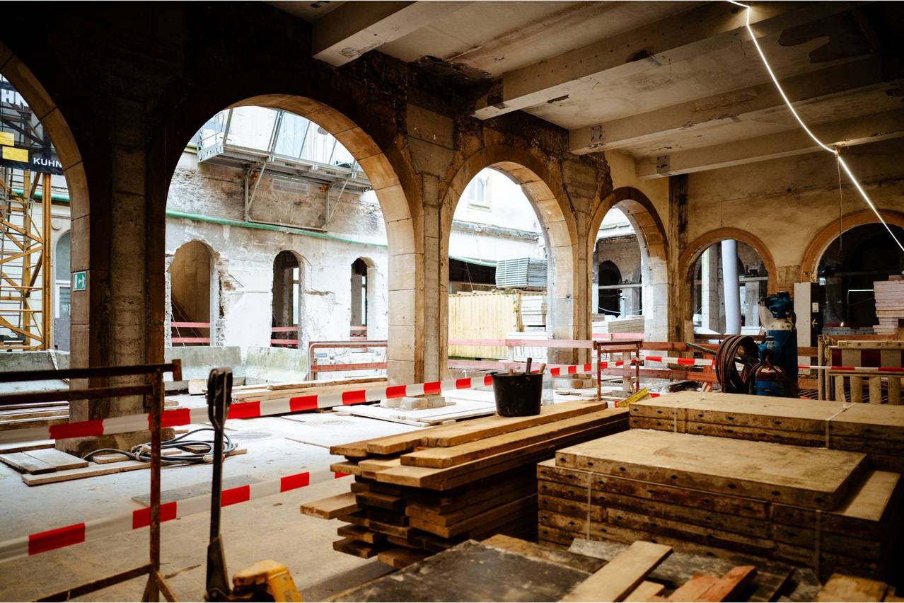 Work is still in progress, but soon a boutique hotel will be standing in the former main post office (Hôtel des Postes) in Luxembourg City-Centre.  Photo: Post Luxembourg/Anouk Flesch