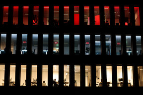 HSBC has moved to the Spaces building in the Cloche d’Or district. Photo: Matic Zorman/Maison Moderne