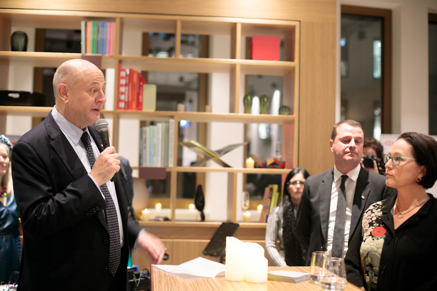 Chris Davies, deputy CEO of HSBC Continental Europe, and Yuriko Backes, Luxembourg’s finance minister (DP).  Photo: Matic Zorman/Maison Moderne