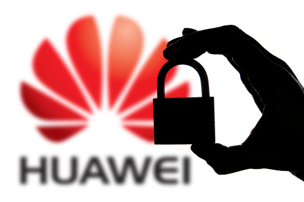 Les enchères terminées, aucun des trois opérateurs n’a décidé de passer contrat avec Huawei ou de se l’interdire, pour l’instant, dans le contexte de la 5G. (Photo: Shutterstock)