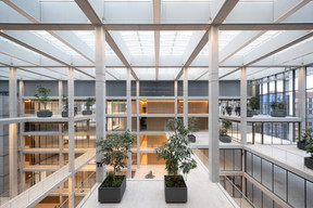 In the atrium, several walkways and terraces are developed. Guy Wolff/Maison Moderne