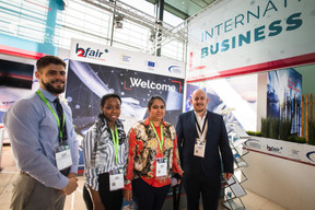 Lukas Dzurik (Slovak Business Agency), Cindy Correia, Amrita Singh et Alexander Lamle ((Photo: Nader Ghavami))