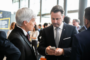À droite, Xavier Bettel (Premier ministre) (Photo: Edouard Olszewski)