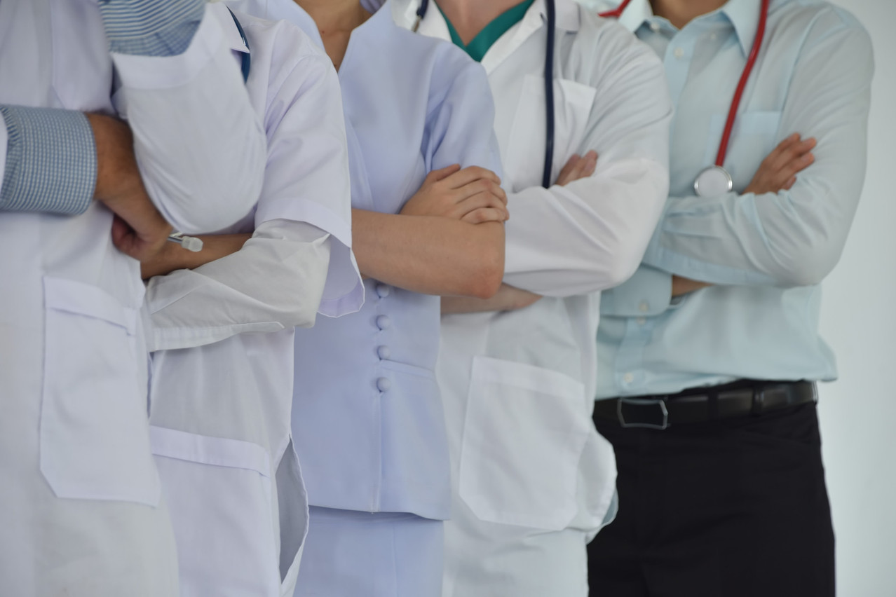 Certains indicateurs illustrent bien la situation de haute tension du secteur de la santé, comme l’absence de chômage chez les médecins, les refus de patients par ces derniers et des délais d’obtention de rendez-vous et d’examens qui s’allongent.  (Photo: Shutterstock)