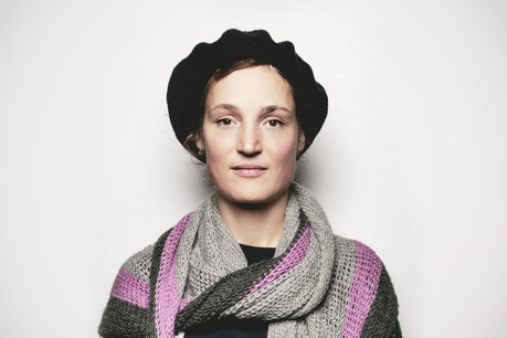 Vicky Krieps: «Si jamais, un jour, j’ai l’impression de faire une chose sans être juste, respectueuse, alors, j’arrête de travailler.» (Photo: Patricia Pitsch/Maison Moderne)