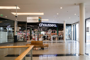Parmi les ouvertures les plus récentes, Chaussea a ouvert au-dessus du H&M; l’enseigne d’origine suédoise cherche à s’agrandir au Belval Plaza. (Photo: Romain Gamba / Maison Moderne)