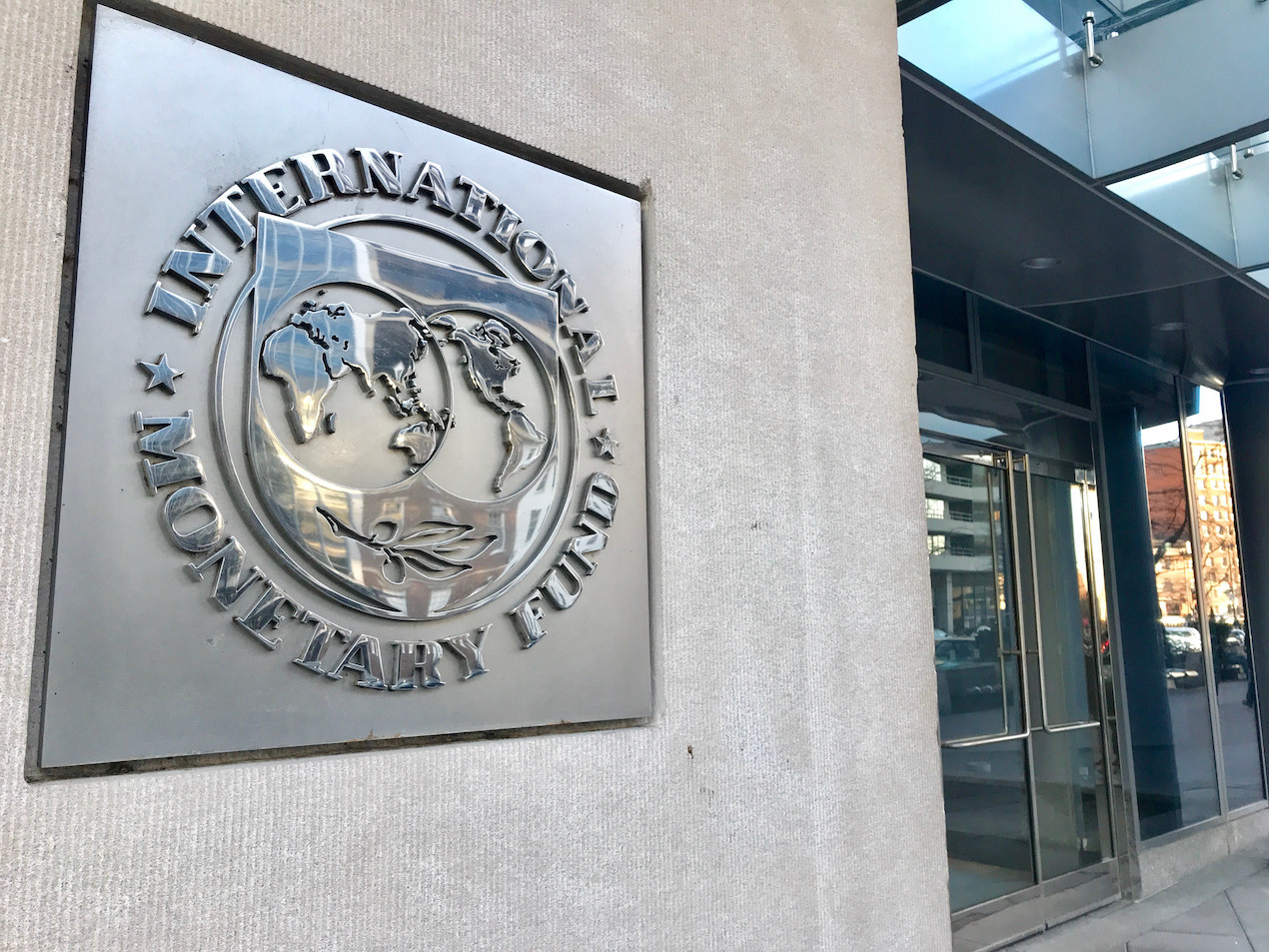 For the International Monetary Fund (IMF), entities of the non-banking sector pose an increased risk to global finance, due to their exposure to the consequences of rising interest rates. Photo: Shutterstock