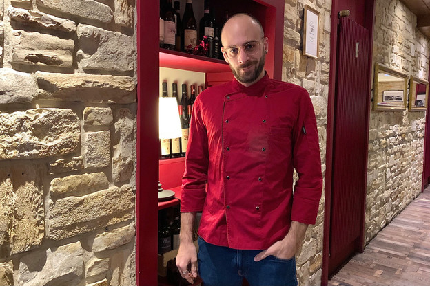 Dario Filippi aime avoir les mains dans la pâte à La Briscola, que ce soit pour des gnocchis signature ou bien un bon gâteau maison! (Photo: Maison Moderne)