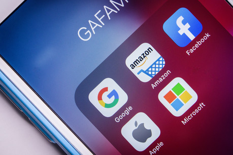 Les Gafam disposaient, fin 2020, d’un trésor de guerre de près de 600 milliards de dollars de cash. De quoi voir venir les procédures antitrust engagées un peu partout avec «tranquillité». (Photo: Shutterstock)