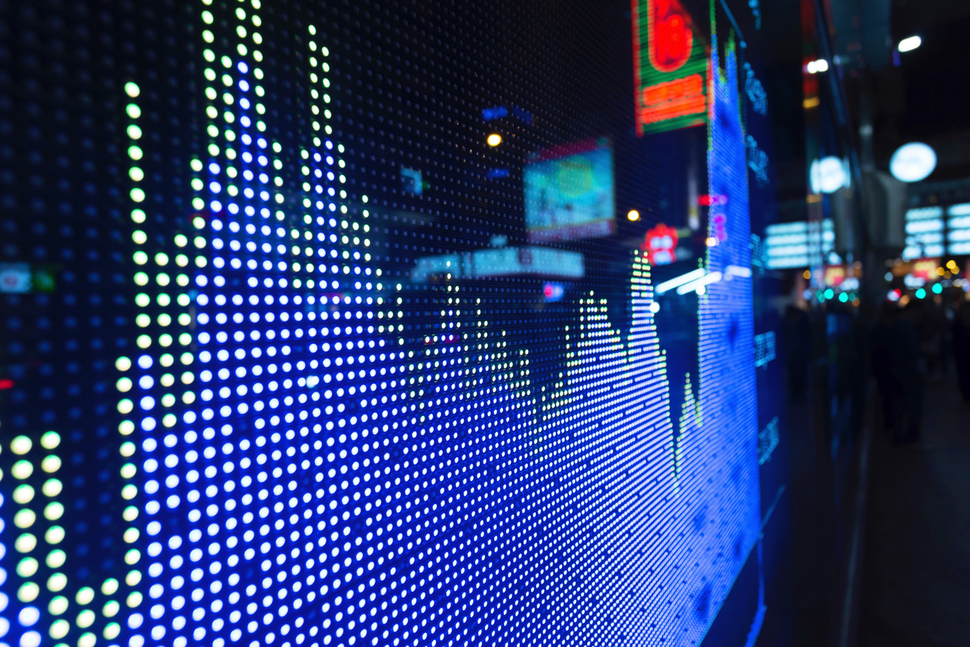 Whether you choose active or passive investing, the important thing is to stay invested (Photo : Capital Group)