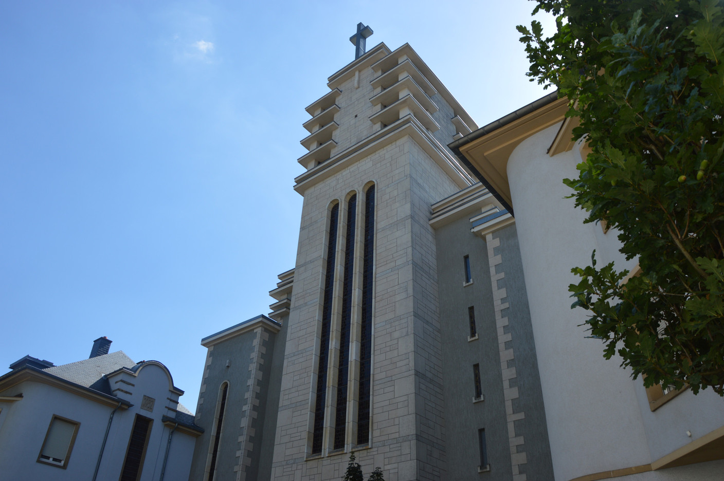 The Sacré-Cœur church was classified as a national monument in 2019.   Photo: Maëlle Hamma/Maison Moderne