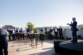 Bengt Arve Rem, CEO of Kistefos and chairperson of the board of Advanzia Bank, addressing guests during the inauguration event.   Photo: Advanzia Bank