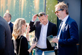 Sara Nobels, Advanzia Bank; Dan Dechmann, ID+P; and Thomas Schoos from the environment ministry at the inauguration of Emerald, Advanzia Bank’s new office building in Munsbach, 6 June 2024. Photo: Advanzia Bank