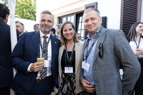 Darren Robinson (Anderson Wise), Barbara Daroca (ING) and Lee Godfrey (Kurtosys Systems Luxembourg) at the CEOs- and Entrepreneurs-Only Cocktail organised by the Paperjam+Delano Business Club, 6 June 2024. Photo: Eva Krins/Maison Moderne