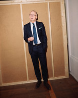 Tailored “out of time” suit by Luxembourg house Basics & Bespoke and Camicissima tie. (Photo: Julian Pierrot/Paperjam)