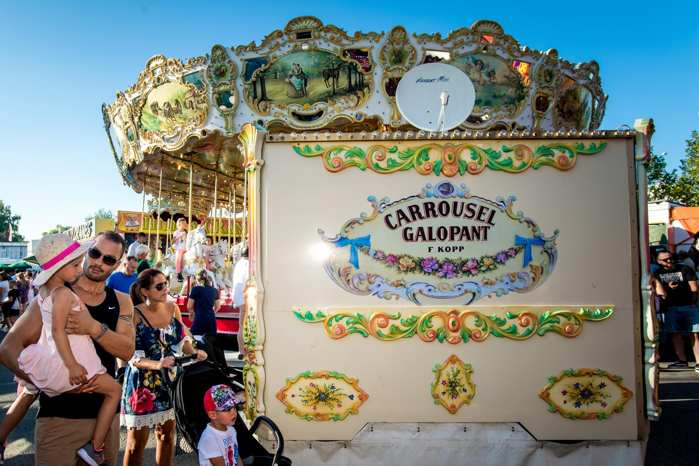 La Carrousel Galoppant (Photo: Nader Ghavami)