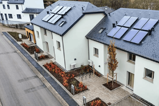 On Friday 6 December, the Fonds du Logement inaugurated four single-family homes at 20-26 Duerfstrooss in Winseler. Photo: F.Agency