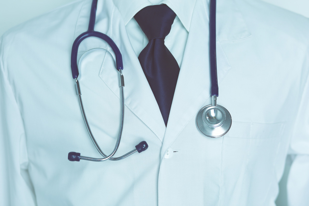 Si votre salaire est indexé, votre visite chez le médecin vous coûtera automatiquement plus cher. (Photo: Shutterstock)