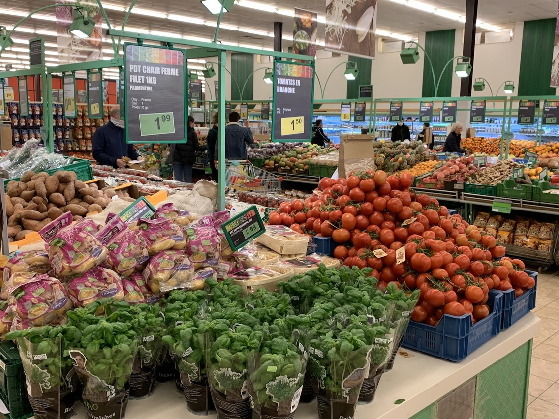 Les baisses de prix concernent surtout les fruits frais (-2,5%), les légumes frais (-5,9%) et la viande (-0,6%). (Photo: Paperjam/archives)