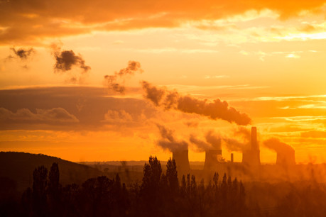Les combustibles fossiles restent un contributeur-clé aux émissions des indices boursiers majeurs du G7, dont la trajectoire de température moyenne est de 2,95°C, bien loin des 2°C fixés par l’accord de Paris. (Photo: Shutterstock)