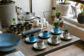 Some of the tableware on display Romain Gamba / Maison Moderne