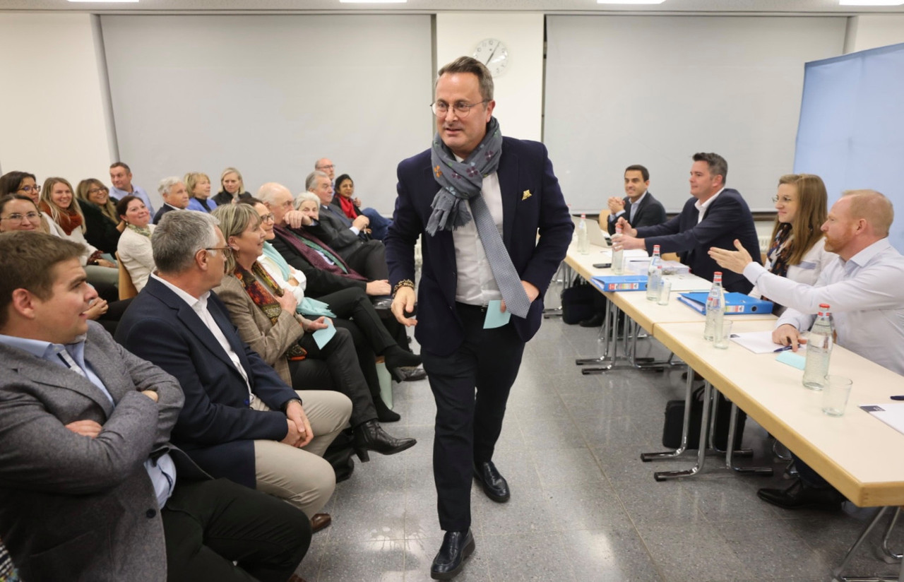 Xavier Bettel arriving at the Centre Culturel Gare for the DP steering committee meeting. Photo: Guy Wolff / Maison Moderne