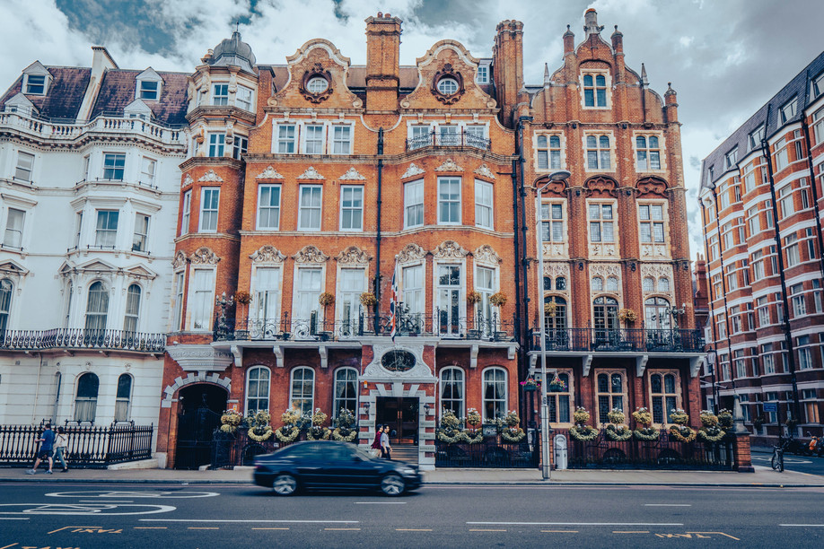 According to CBRE's new Hotel Investment Performance Index, the UK capital has the highest levels of market size, liquidity and tourist flows, reinforcing its role as a global gateway.  Photo: Shutterstock