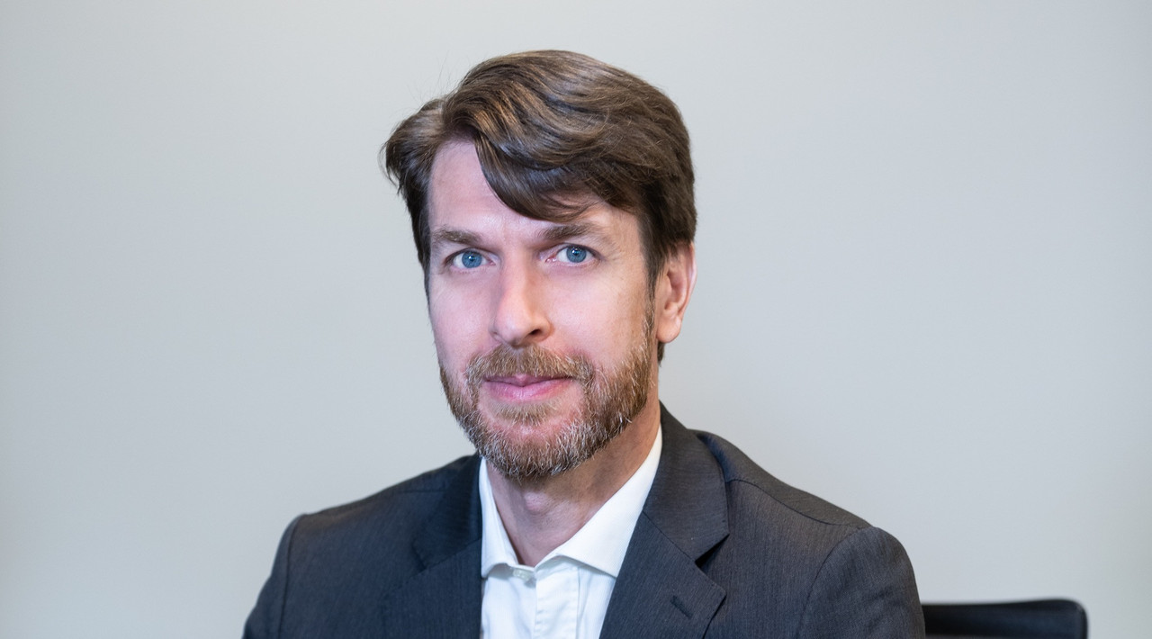 Bruno Allain, analyste senior sur le fonds Quaero Accessible Clean Energy, nous parle de son fonds et de sa stratégie d’investissement. (Photo: Quaero Capital)