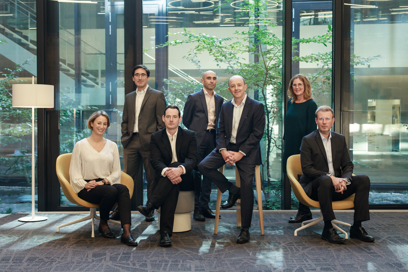 De gauche à droite: Cathy Andre, Jeremy Lauret, David Lee, Nestor Verrier, Dave Sparvell, Christine Bell, Cyrille Citton.  Maison Moderne