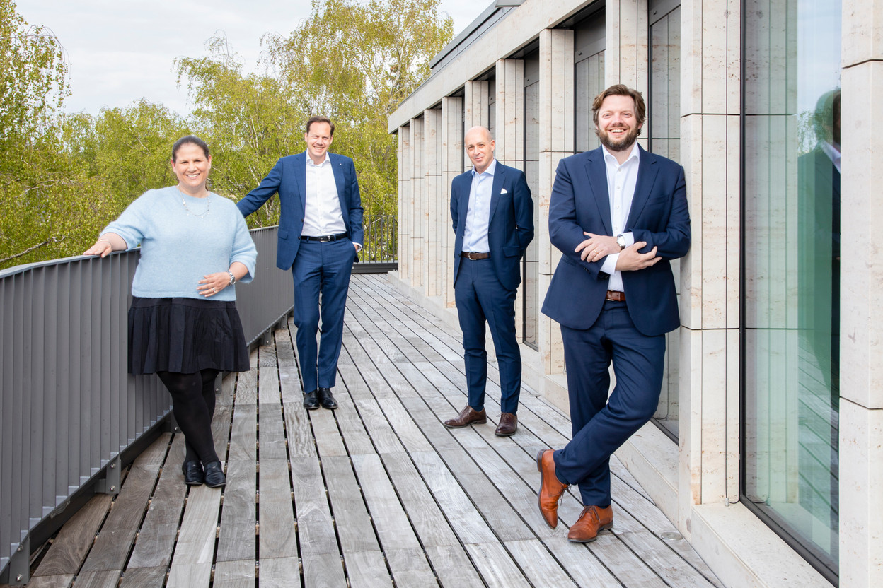 Maren Stadler-Tjan, Paul Van den Abeele, Emmanuel-Frédéric Henrion, Kristof Meynaerts (VERJUS SIMON, Maison Moderne Publishing SA)