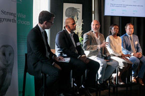 Justin Partington (IQ-EQ), Fèmy Mouftaou (IQ-EQ), Nicholas Curwen (EQT Partners), Aïssata Coulibaly (EY) et Matthias Kerbusch (Clifford Chance) ((Photo: Matic Zorman))
