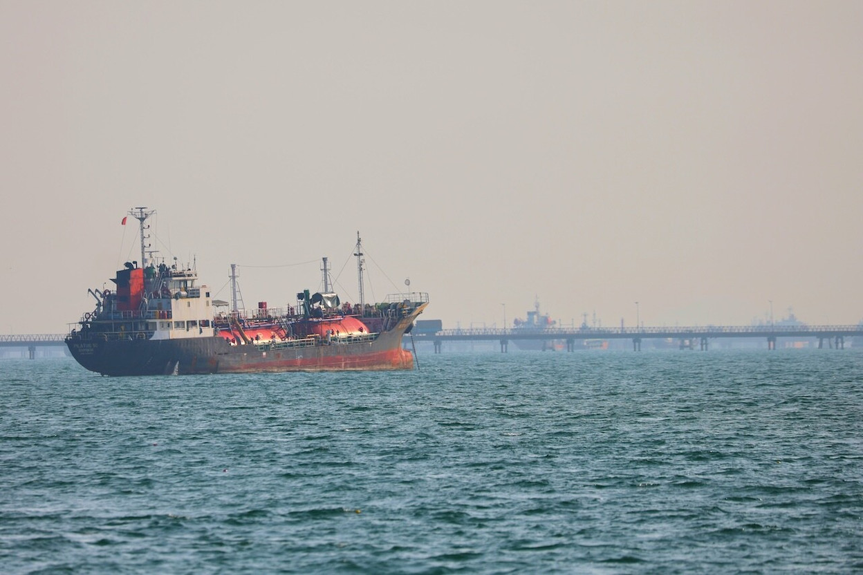 The tense geopolitical situation surrounding the war in Iran is causing concern among Luxembourg households. Photo: Shutterstock