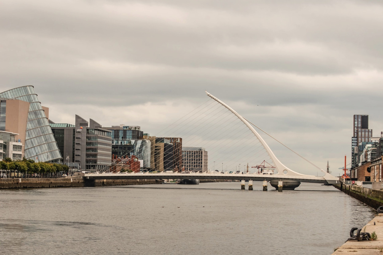 Assets under management in Irish ETFs increased by 280% between 31 December 2015 and 31 December 2022, compared to growth of 157% in Luxembourg-domiciled ETFs over the same period, according to data from ETFbook. Pictured: Dublin Dockland area, September 2022. Photo: ElCarito/Unsplash