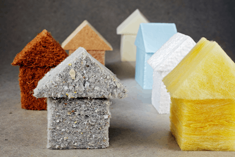 En se tournant vers des matériaux sains et naturels, le bien-être des habitants est garanti, et la chaleur est conservée à l’intérieur des bâtiments. Crédit: EHS - © Adobestock